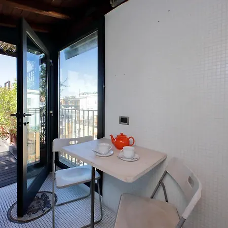 Colosseo Apartamento *
